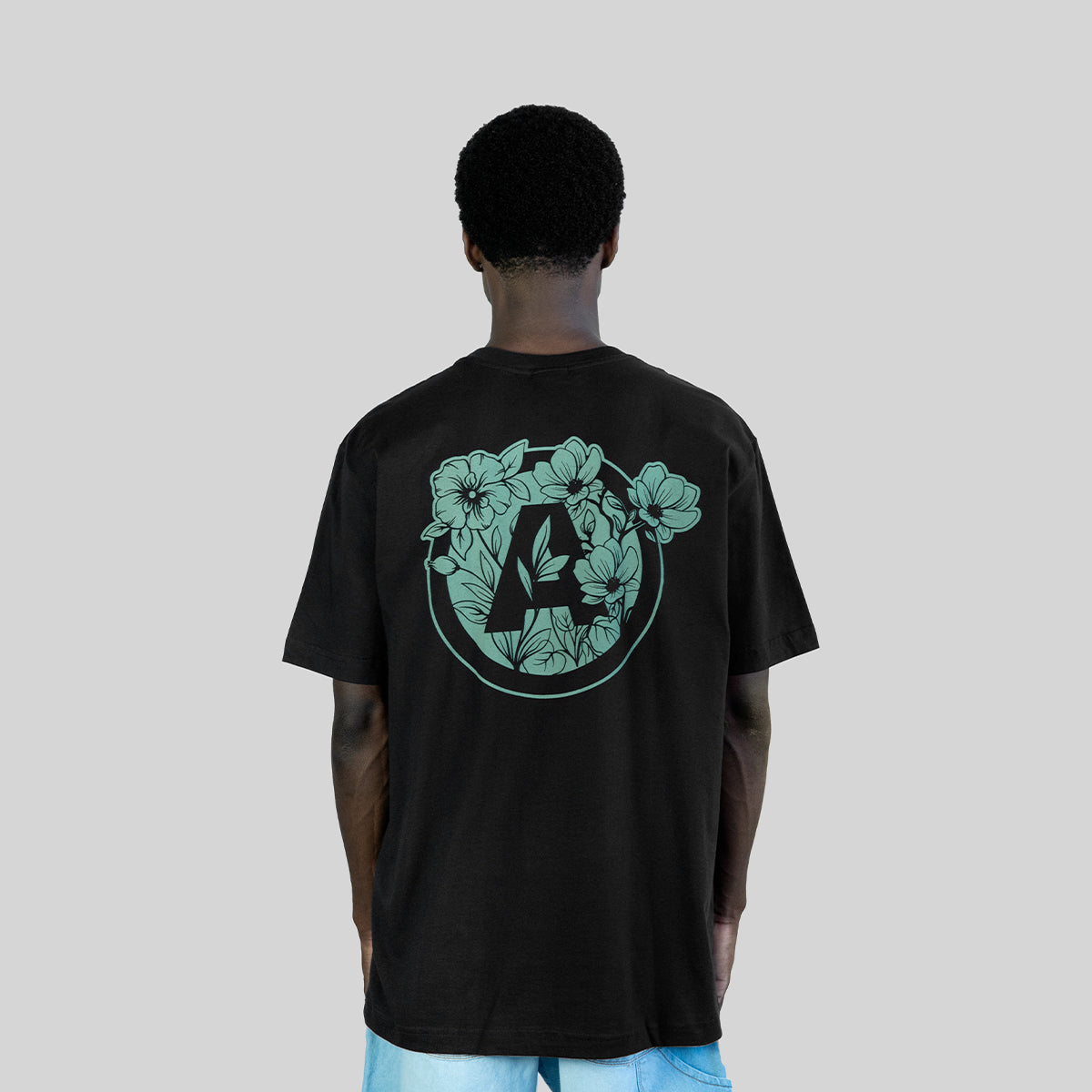 Camiseta Alive Clássica Flowers Preto