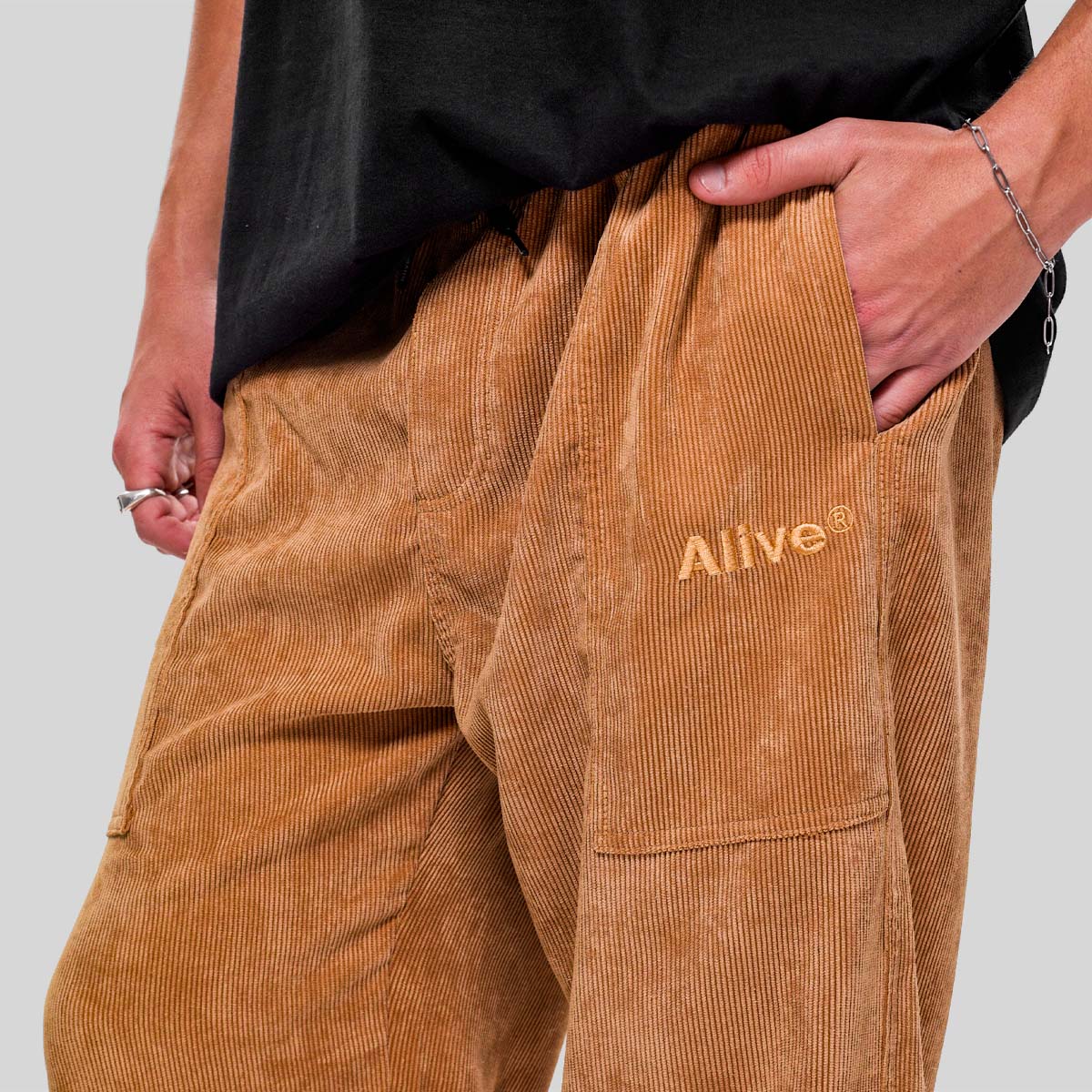 Calça Alive Cotelê Cold Caramelo - Texas