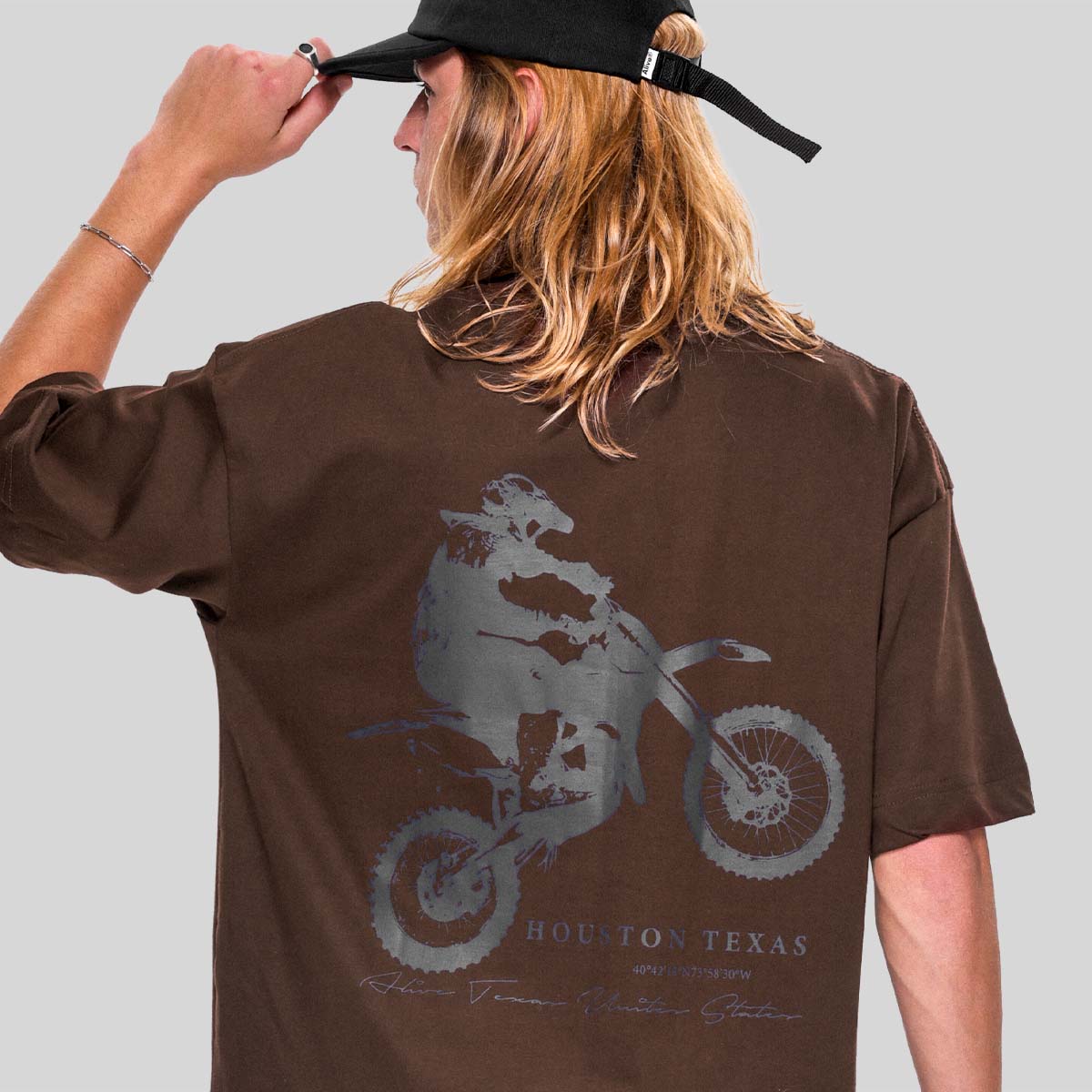 Camiseta Alive Oversized Houston Marrom - Texas