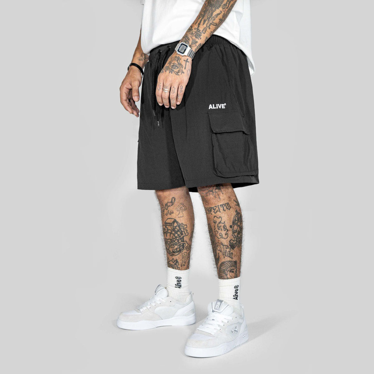 Short Alive Logo Cargo Preto