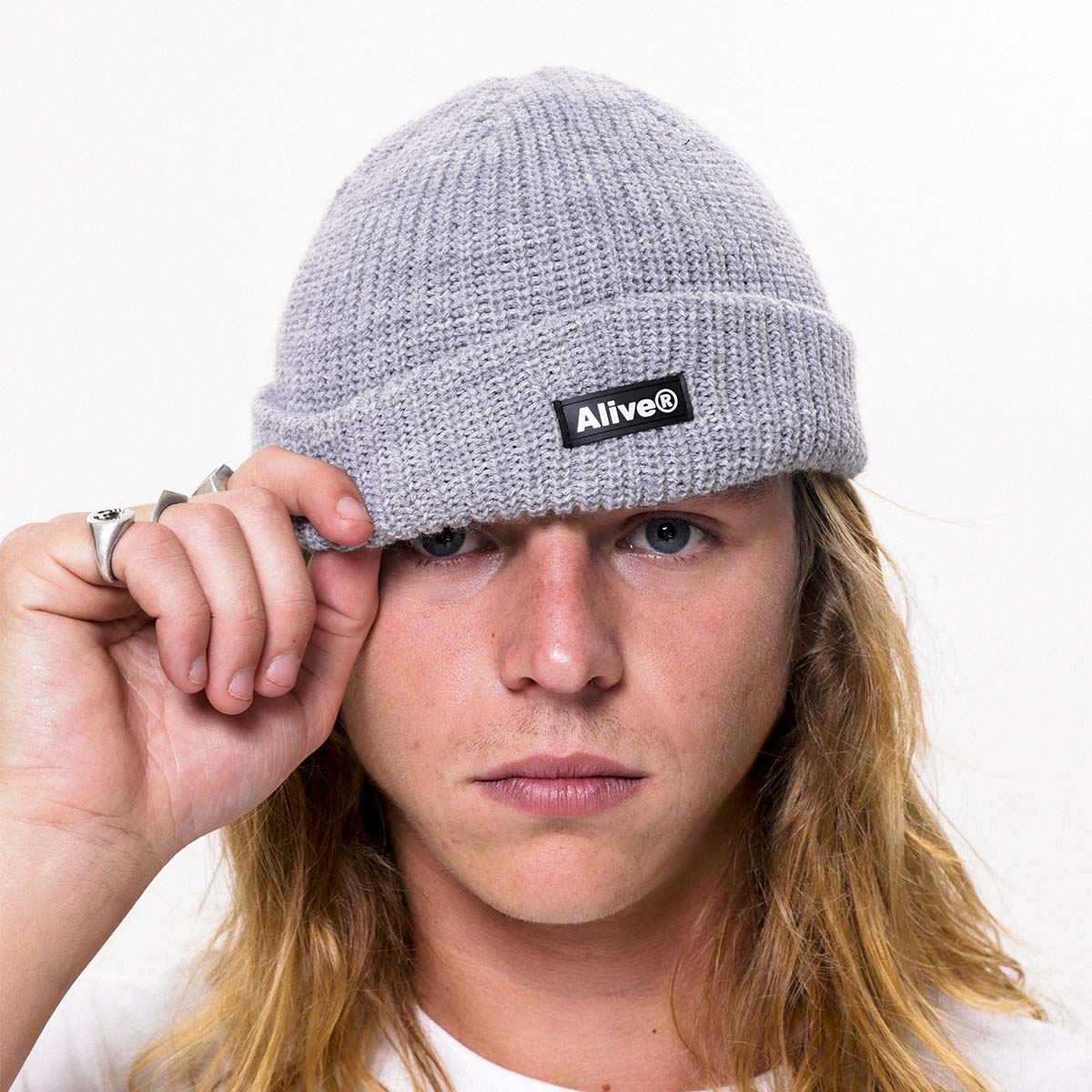 Touca Alive Tag | Cinza