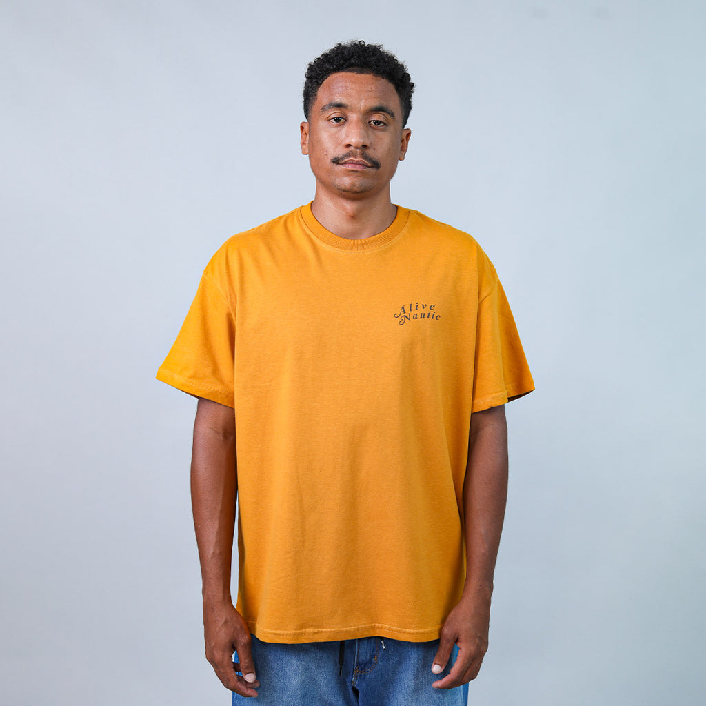 Camiseta Alive Map Mostarda